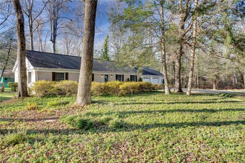 34 N Greenwood Forest Drive