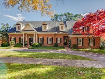 851 Hempstead Place