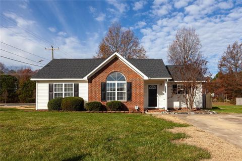 4101 Bryan Furr Drive sold home in Slater Springs, Charlotte, NC