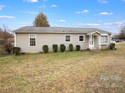 740 7th Avenue Court sold home in Eastridge, Hickory, NC
