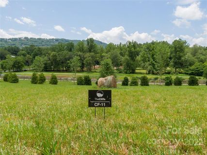 37 Walnut Valley Parkway 11