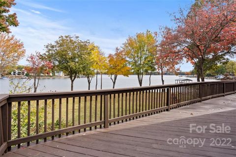 171 Peninsula Drive sold home in Norman Shores, Mooresville, NC