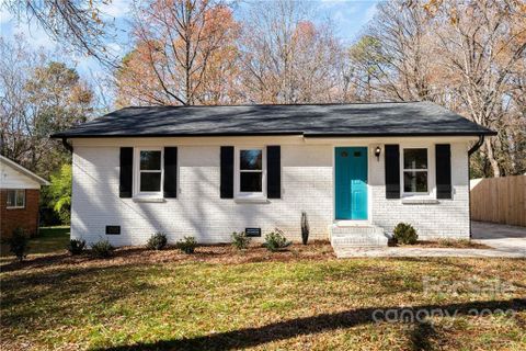4808 Northaven Drive sold home in Shady Glen, Charlotte, NC