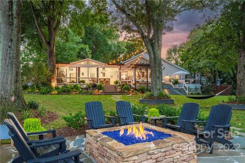 18026 Whispering Oaks Drive sold home in Point Largo, Cornelius, NC
