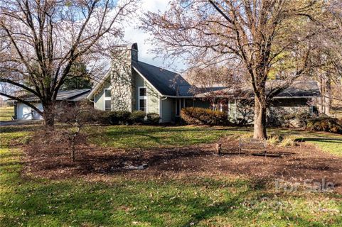 2490 Eagle Drive