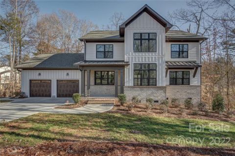 3724 Eaglebrook Drive