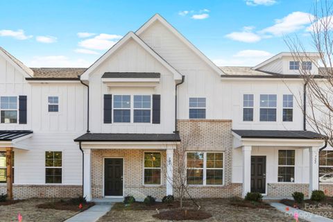 724 Herlong Avenue #7
