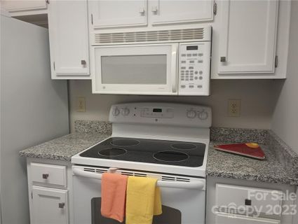 1705 Robinwood Road sold home in Hudson Oaks, Gastonia, NC