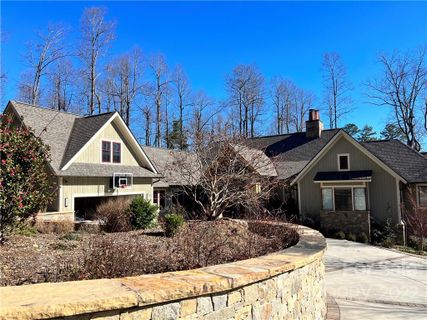81 Chatsworth Court