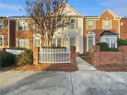 6811 Creft Circle
