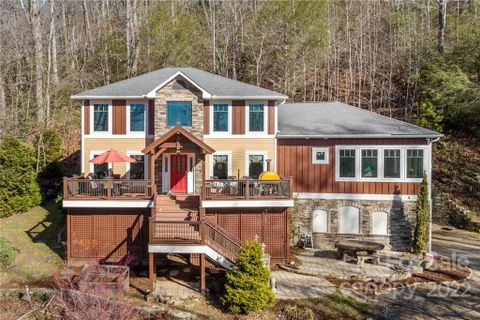 77 Ivy Cove Road sold home in Laurel Woods, Fairview, NC