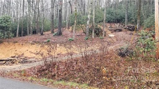 1043 Kilpatrick Road sold home in Emerald Hills, Hendersonville, NC