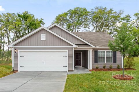 818 Constantine Road