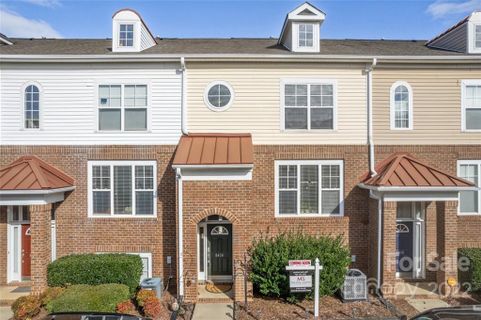 8414 Scotney Bluff Avenue sold home in Village Manor at Ayrsley, Charlotte, NC