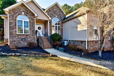 4390 Scenic View Court 38 sold home in Mountain Creek, Iron Station, NC