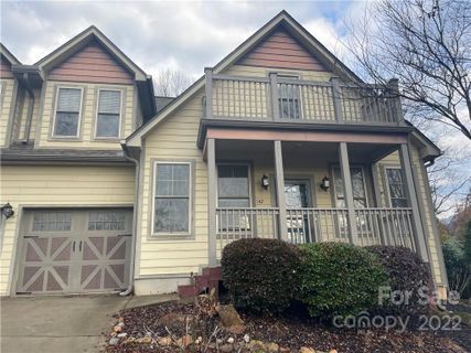 142 Stillcountry Circle sold home in Country Place, Travelers Rest, SC