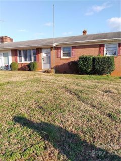 2816 20th Street Lane