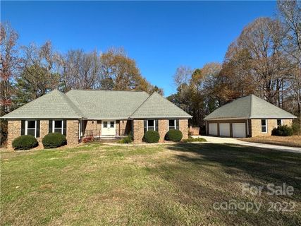 1704 Silverwood Drive