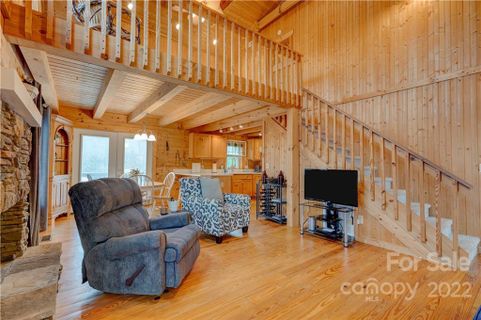 815 Cross Ridge Drive