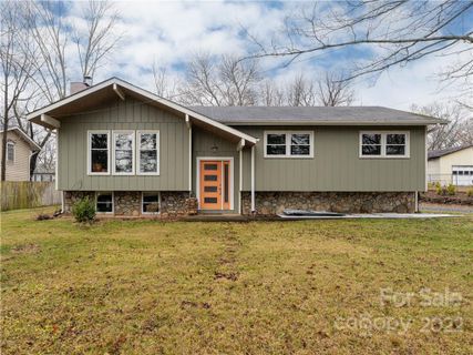 917 W Chapel Road sold home in Gay Green, Asheville, NC