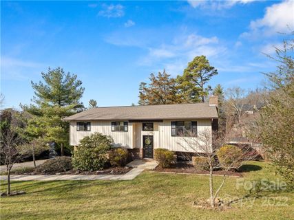 19 Village Court sold home in Village Park, Weaverville, NC
