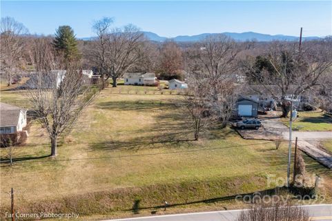 99999 Oak Hill Road sold home in Oak Hill, Candler, NC