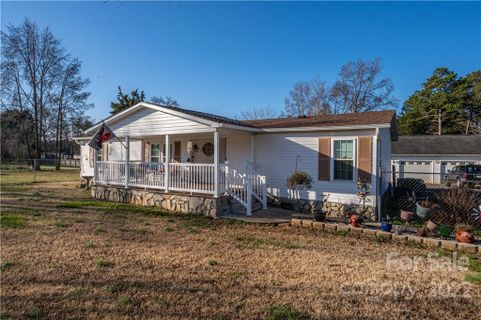 2229 Deerfield Drive sold home in Cedarfield, Maiden, NC