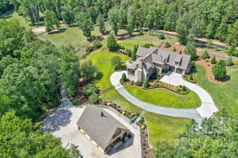 8528 Waxhaw Creek Road sold home in The Farms At Heartwood, Waxhaw, NC