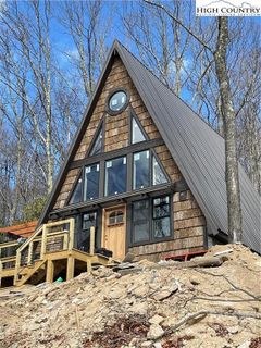 310 Poplar Drive sold home in Westridge, Beech Mountain, NC