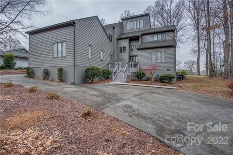 1027 Ramsgate Drive sold home in Cross Creek, Gastonia, NC