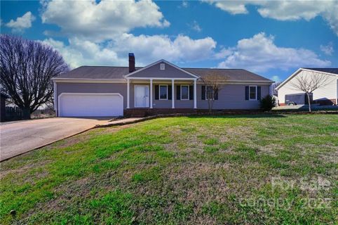 1607 Magnum Road sold home in Forest Ridge, Hickory, NC