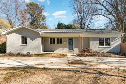 1016 Dresden Drive
