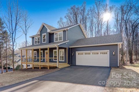 8 Cambridge Drive sold home in High Meadows, Candler, NC