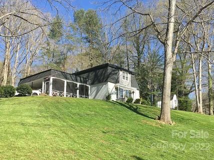 970 24th Avenue Drive sold home in Shuford, Hickory, NC