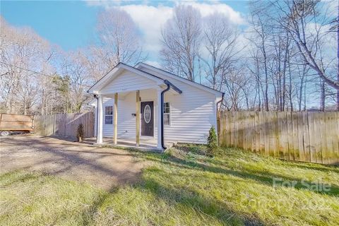 2421 Finchley Drive