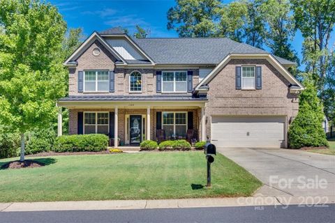 128 Kentmere Lane
