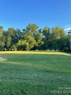 1053 10th Avenue Drive sold home in The Pines, Hickory, NC