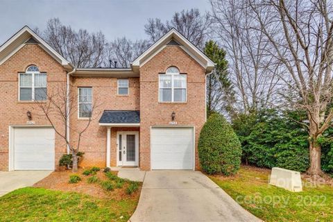 4758 Hunter Crest Lane