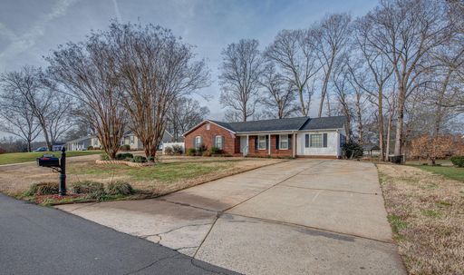 201 Hughey Drive sold home in Farmwood, Gastonia, NC
