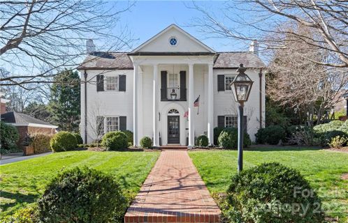 238 Hempstead Place