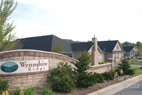 875 Wynnshire Drive 40