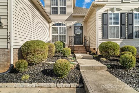 1036 Victoria Blake Lane