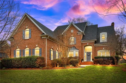 Previously sold for $807,000