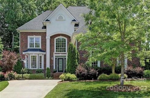 2808 Scarborough Court sold home in Glenmoor, Gastonia, NC