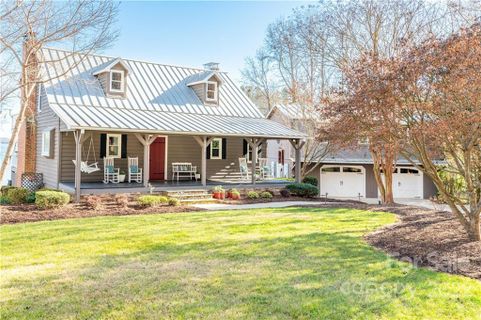 8855 Dog Leg Road sold home in Sherwood Shores, Sherrills Ford, NC