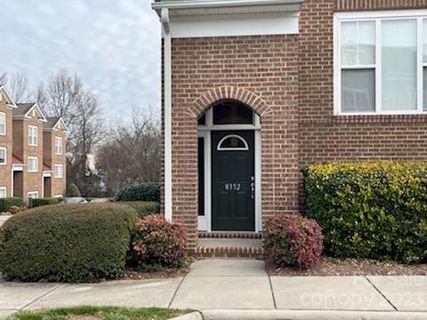 8352 Scotney Bluff Avenue sold home in Village Manor at Ayrsley, Charlotte, NC