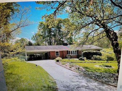 5 Maplewood Parkway sold home in Grovewood Park, Asheville, NC