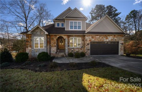 1936 46th Avenue Drive sold home in Forest Creek Estates, Hickory, NC