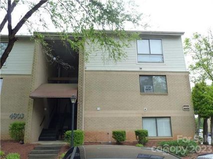 4803 Spring Lake Drive sold home in Watermark, Charlotte, NC