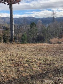 26 Al Dorf Drive 102 sold home in Greenwood Park, Weaverville, NC